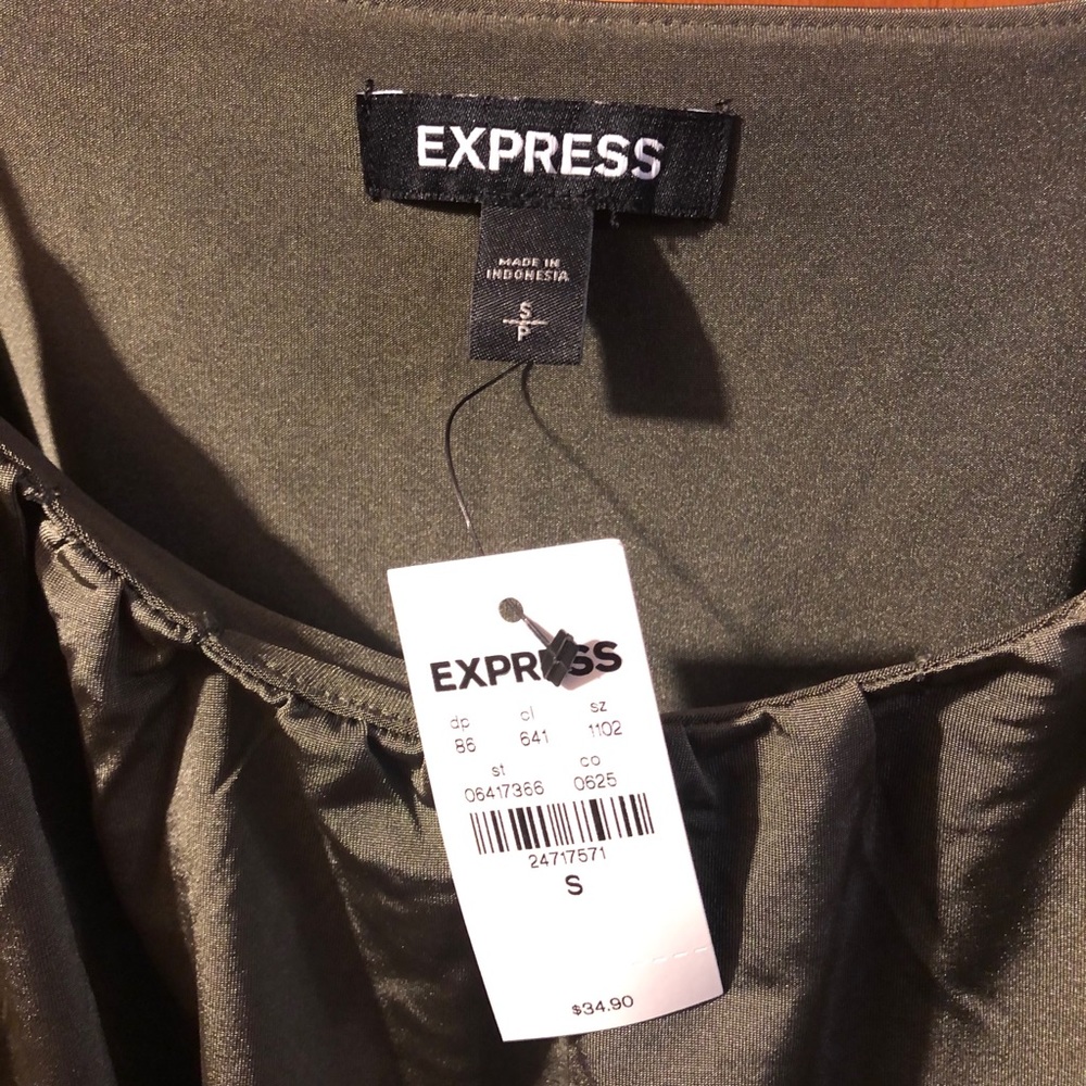 Express Tank Top - Picture 3 of 5
